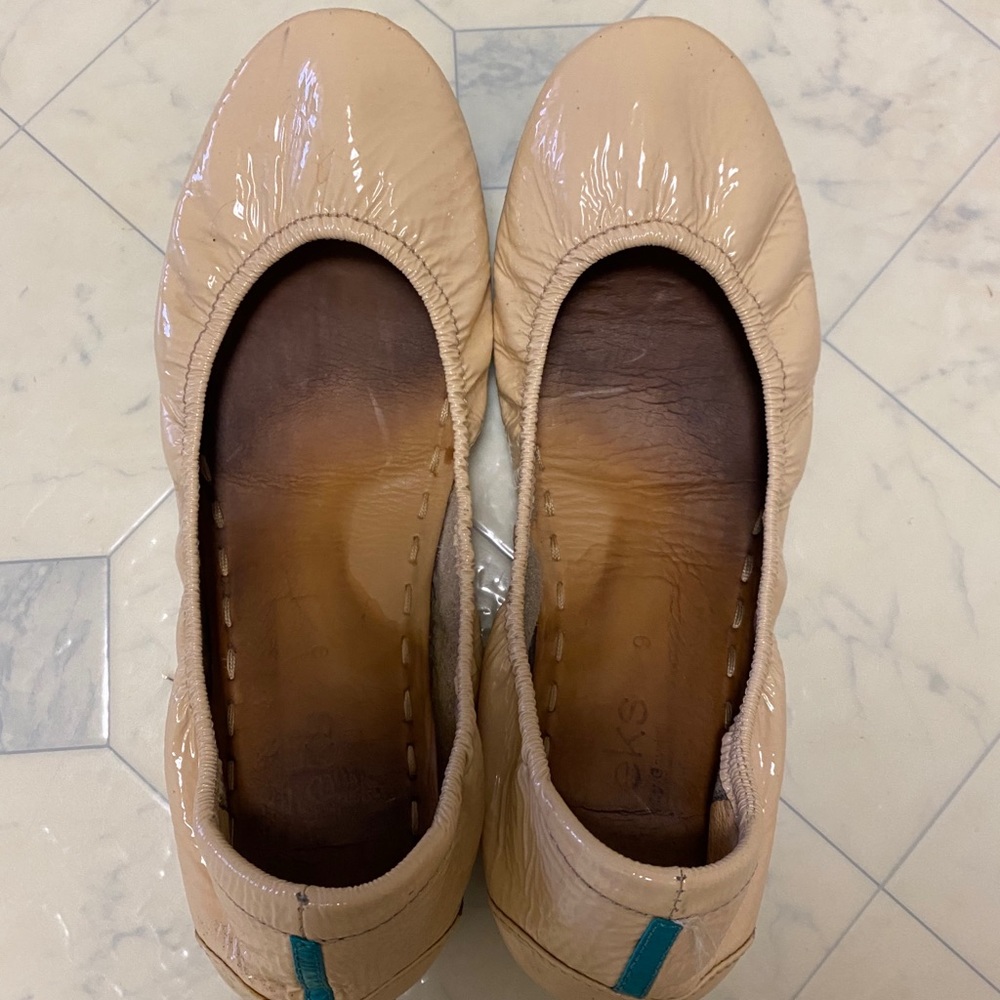 Tieks Biscotti Size 9 - Well Used